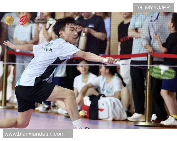 聚焦羽毛球成都羽毛球队分享比赛经验与成长故事